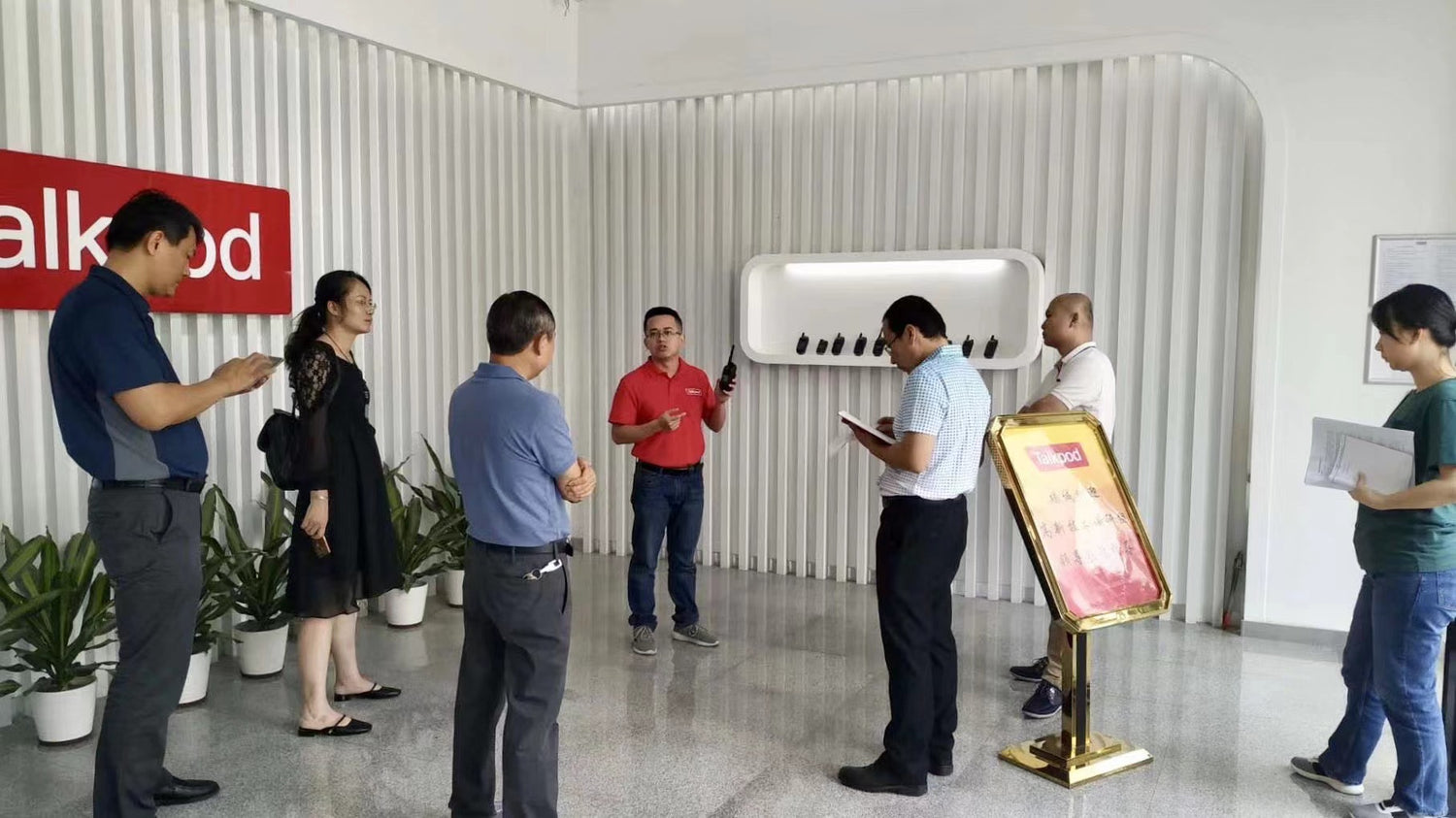 Talkpod Welcomes Quanzhou Science and Technology Bureau for Research and Exchange