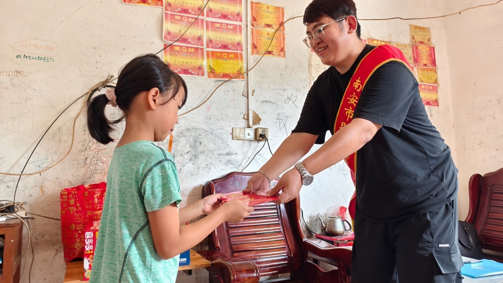 Talkpod Volunteers Contribute to Nan'an City's Education Assistance Program