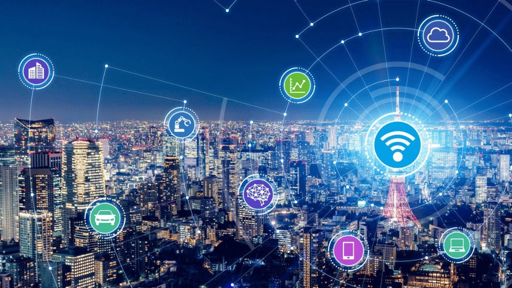 The role of LMR in hybrid networks within critical operations